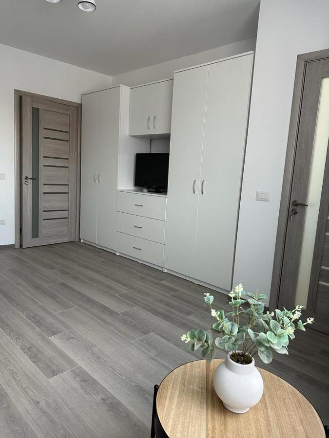 Luxury Studios Blvd. G. Enescu Suceava Bagian luar foto